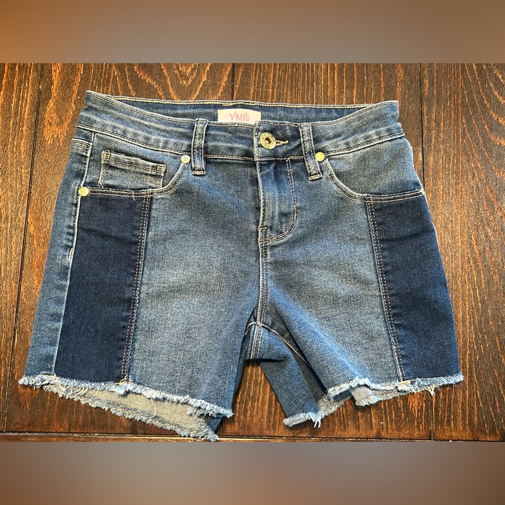 YMI girls size 10 denim stretch jean shorts New With Tags